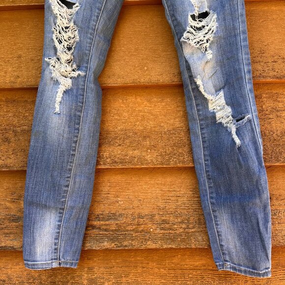 Cello Jeans Skinny Low Rise Distressed Blue Jeans Size 3 - Picture 5 of 13